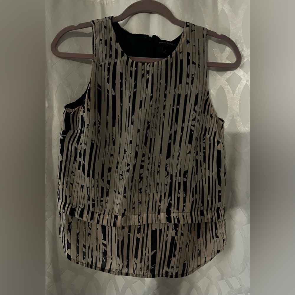 Banana Republic Blouse Sleeveless Tank Zip Size 4 Layered and Lined